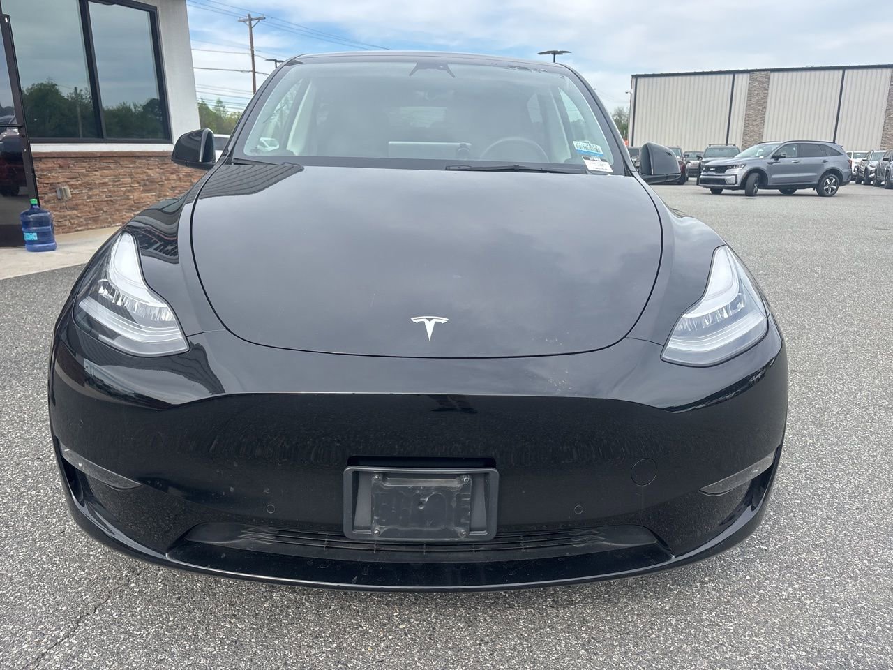 Used 2021 Tesla Model Y Long Range image 9