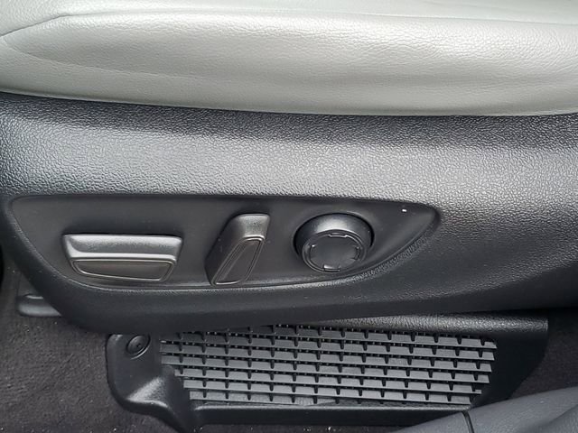 Used 2023 Toyota Sienna XLE image 25