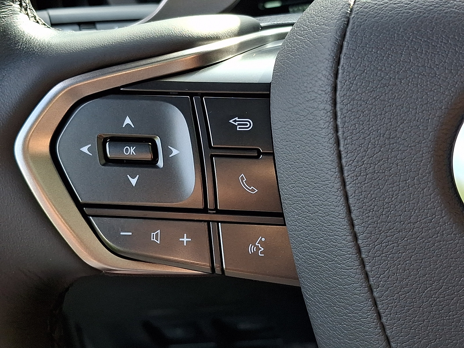 Certified 2024 Lexus GX 550 w/ Accessory Package (Z1) AWD/4WD image 20