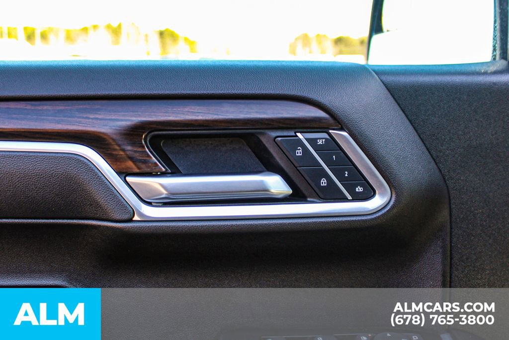 Used 2025 GMC Sierra 1500 SLT image 36