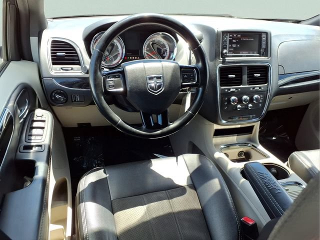 Used 2020 Dodge Grand Caravan SXT FWD image 4