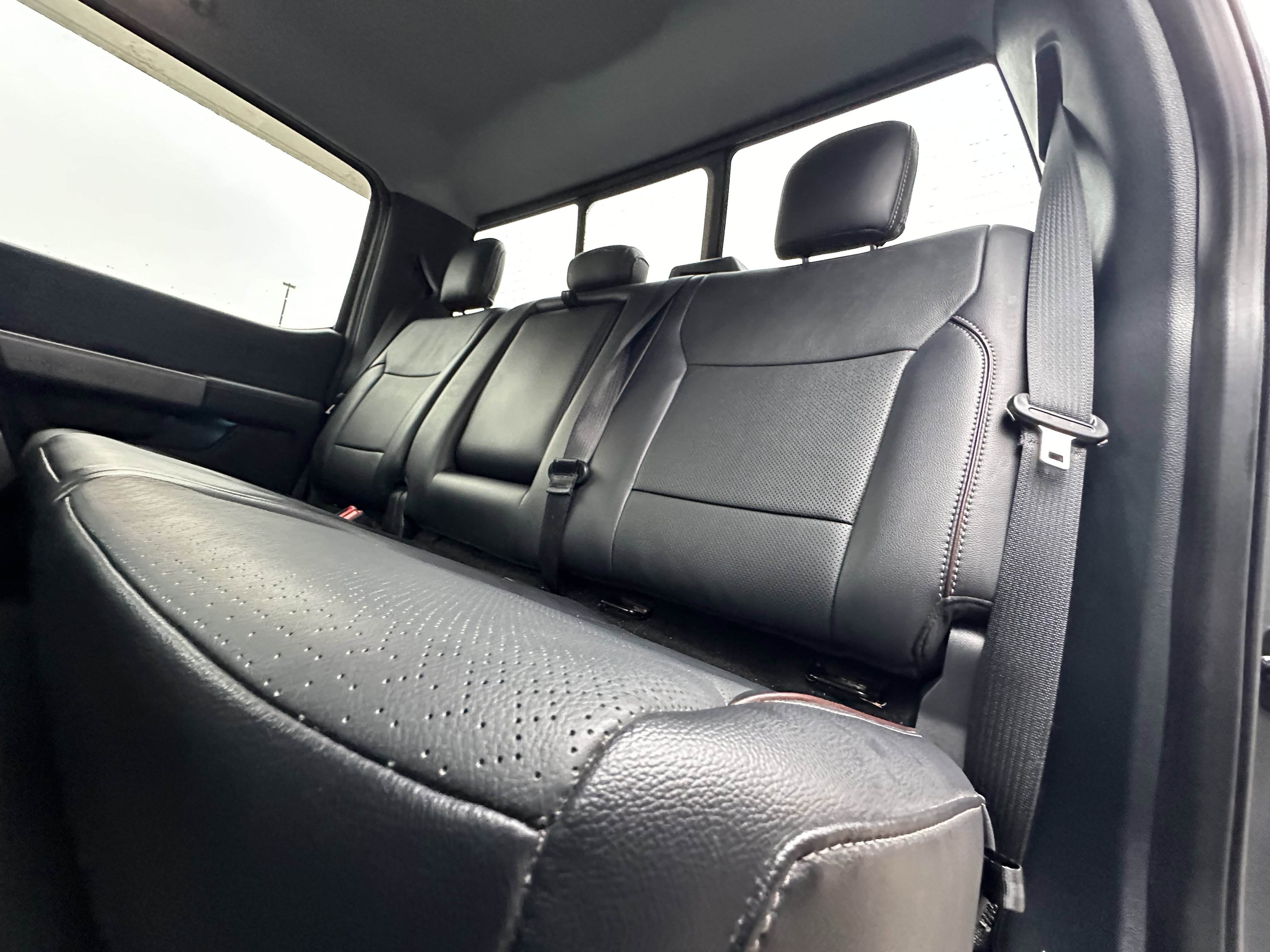 Used 2021 Ford F150 Lariat w/ Equipment Group 502A High image 28