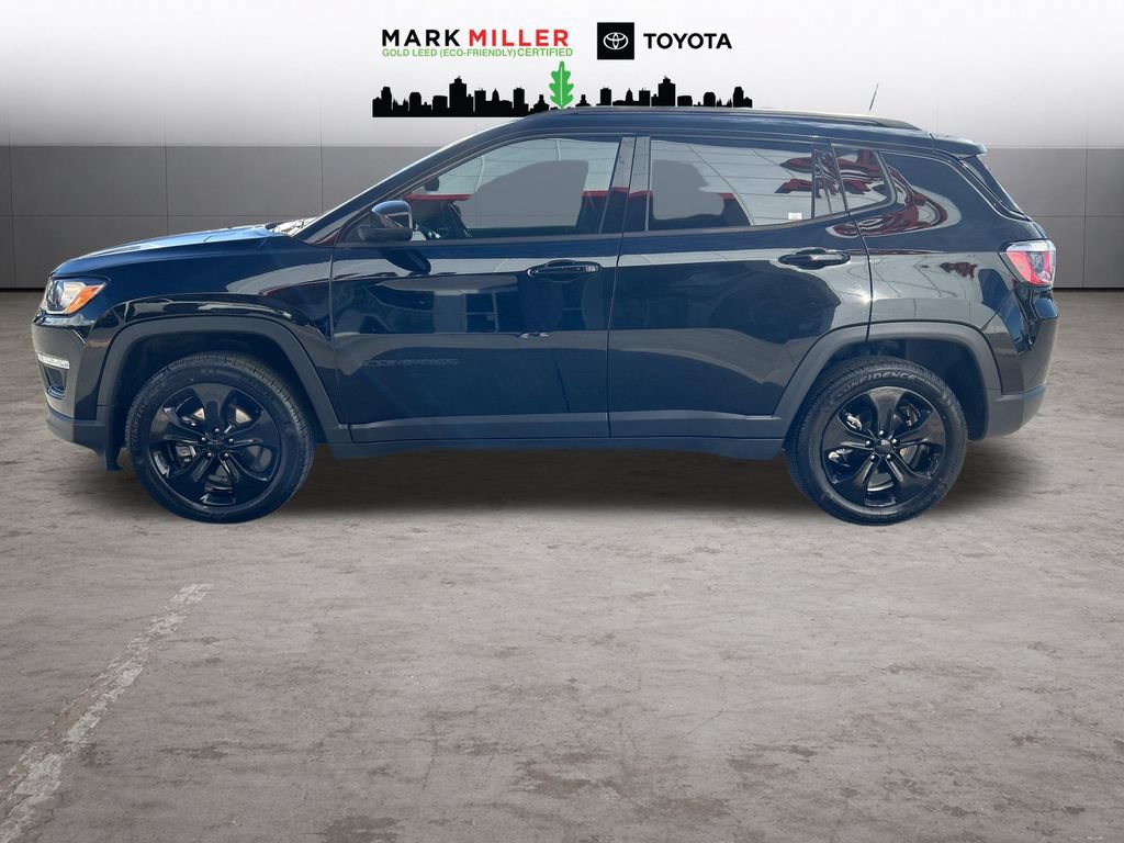 Used 2019 Jeep Compass Latitude AWD/4WD image 2
