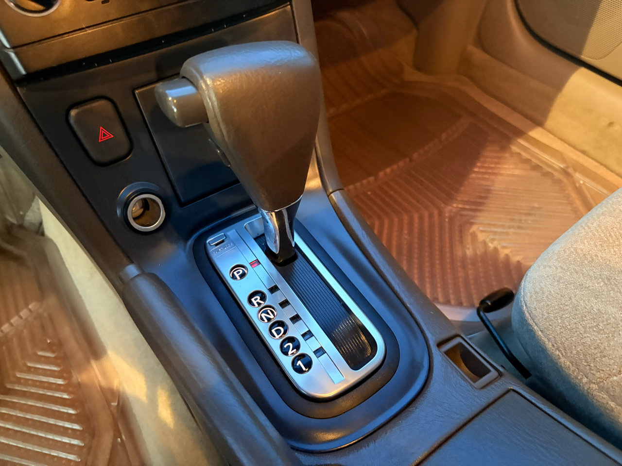 Used 2000 Nissan Maxima GXE image 34