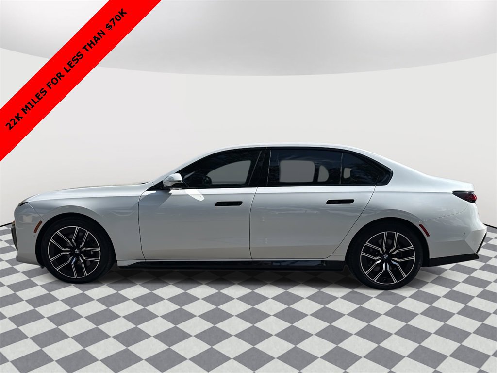 Used 2023 BMW i7 xDrive60 image 2