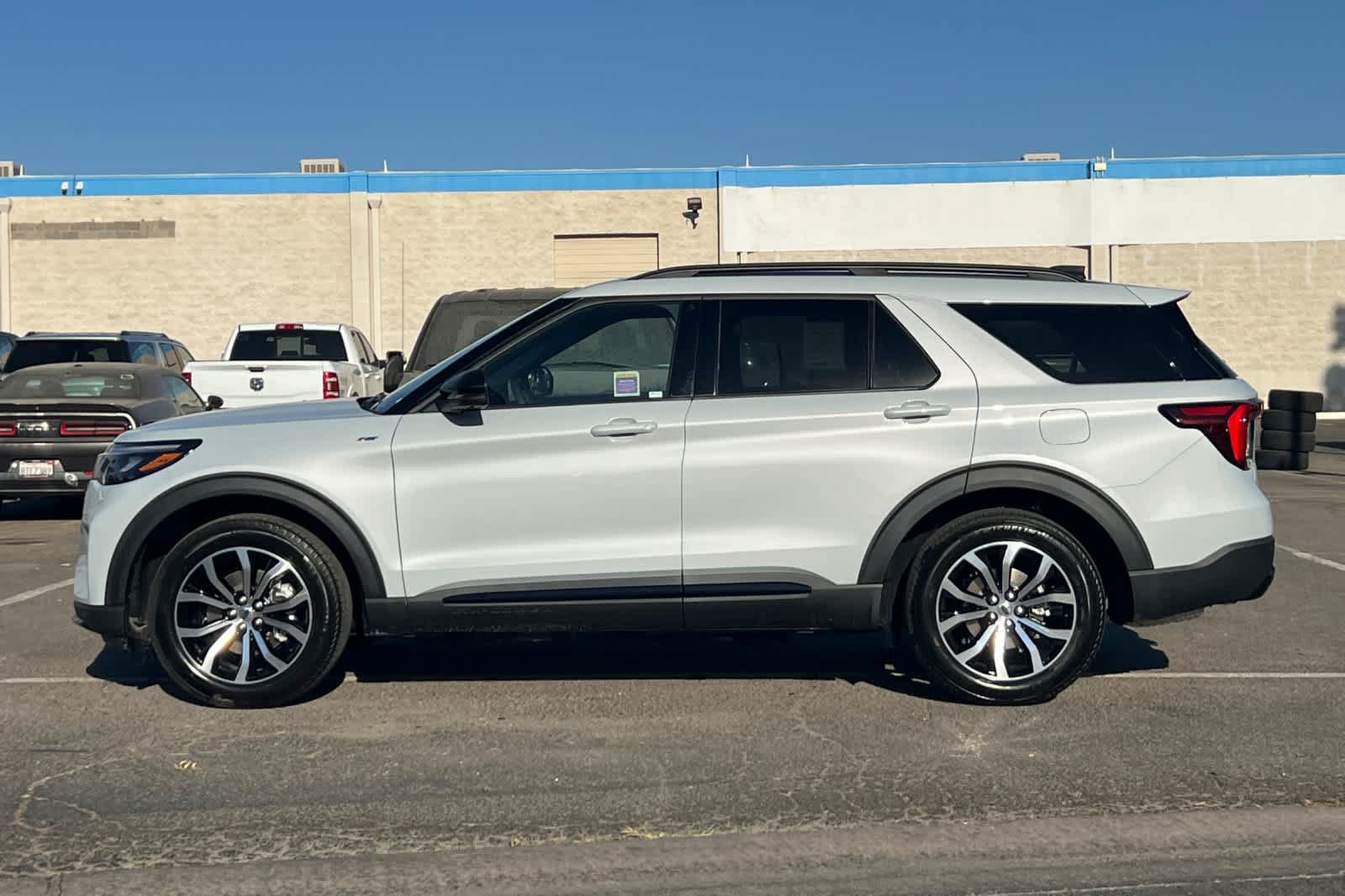 New 2026 Ford Explorer ST-Line w/ Premium Package RWD image 5
