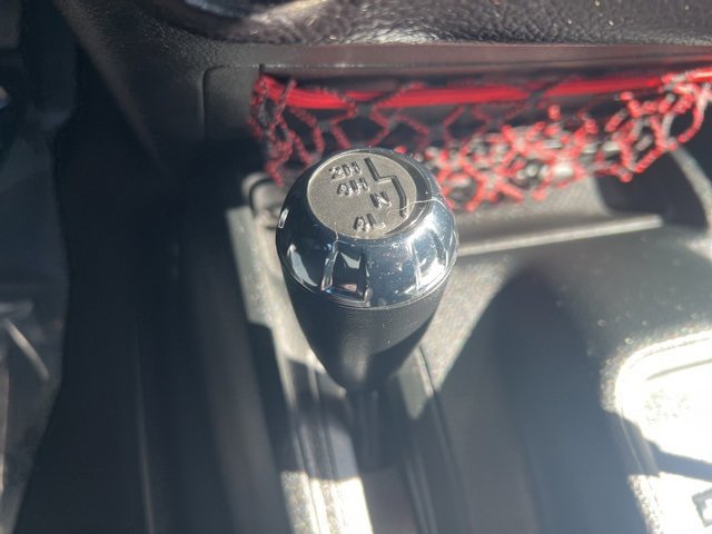 Used 2017 Jeep Wrangler Unlimited Rubicon image 31