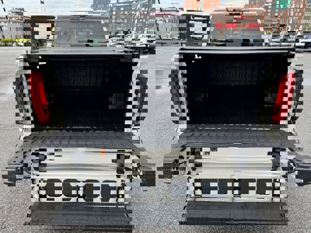 New 2026 GMC Sierra 1500 AT4 w/ AT4 Premium Package image 9