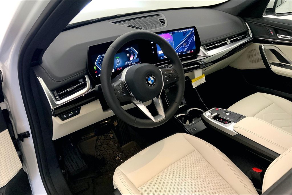 New 2026 BMW X1 xDrive28i w/ Convenience Package AWD/4WD image 4