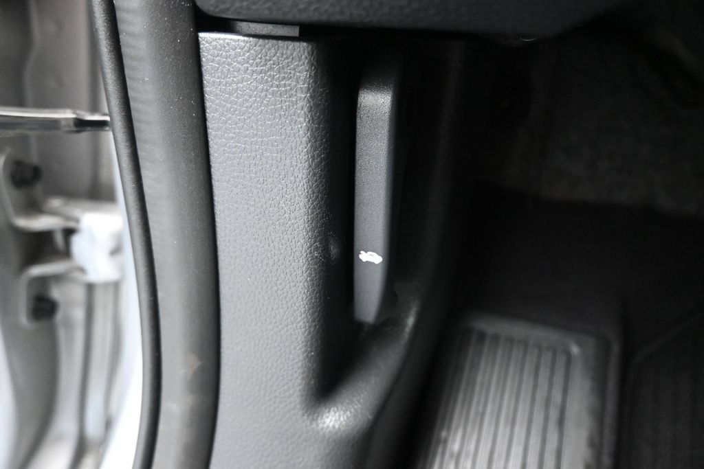 Used 2018 Hyundai Santa Fe AWD w/ SE Ultimate Tech Package 03 image 35