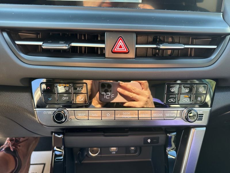 New 2026 Kia Seltos SX w/ SX Sunroof Package image 38