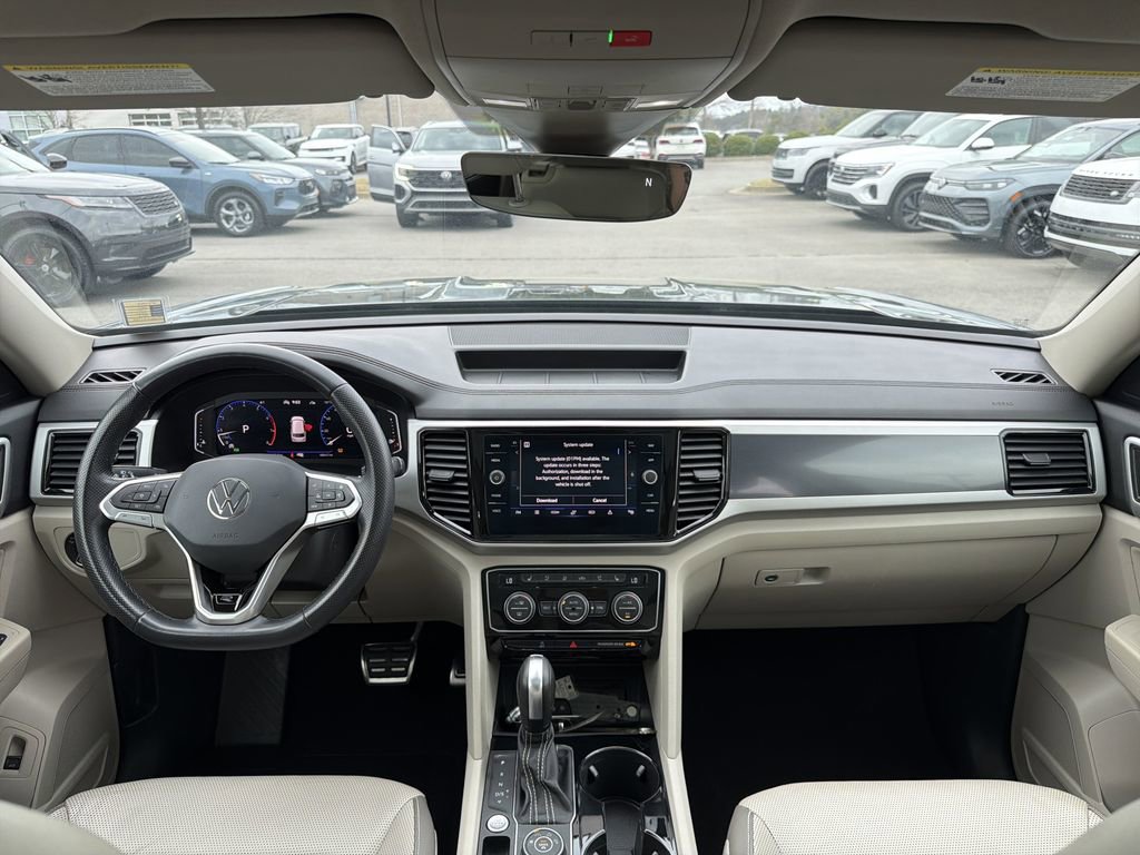 Used 2021 Volkswagen Atlas SEL Premium image 21