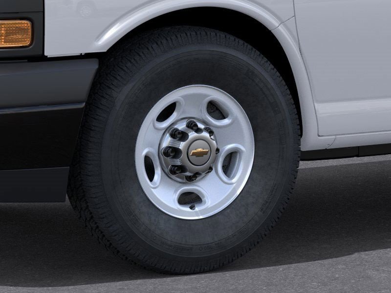 New 2025 Chevrolet Express 2500 w/ Driver Convenience Package image 9
