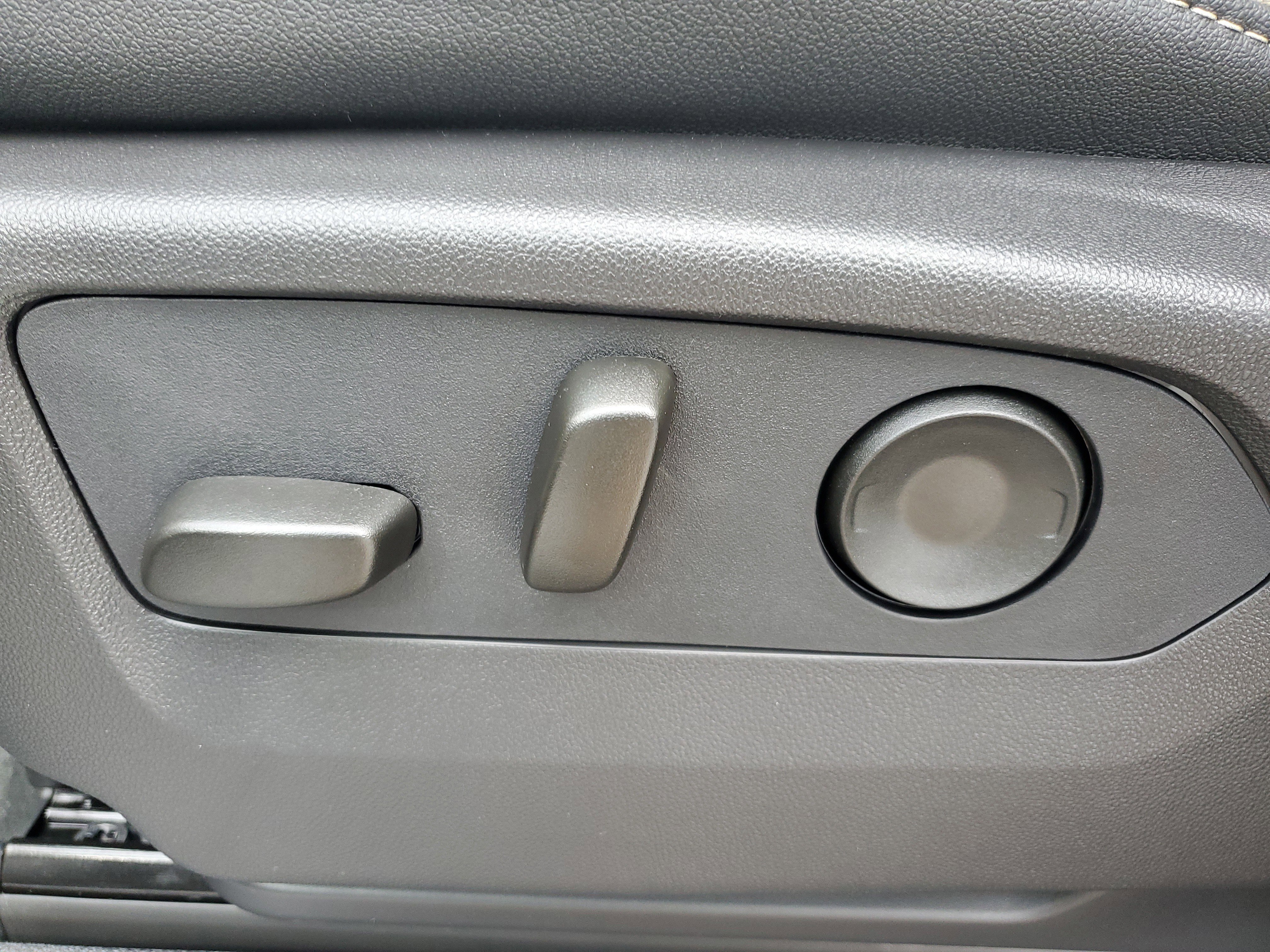 New 2026 GMC Yukon Elevation image 20