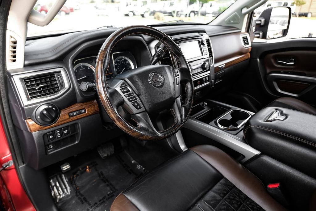 Used 2019 Nissan Titan Platinum Reserve w/ Platinum Utility Package AWD/4WD image 2