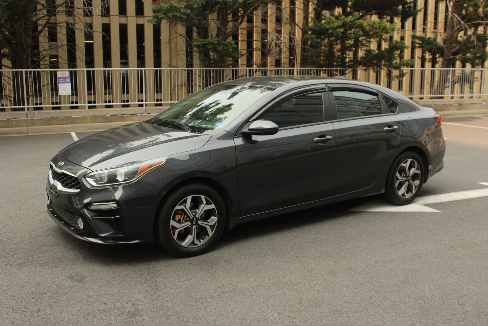 Used 2020 Kia Forte LXS FWD image 12