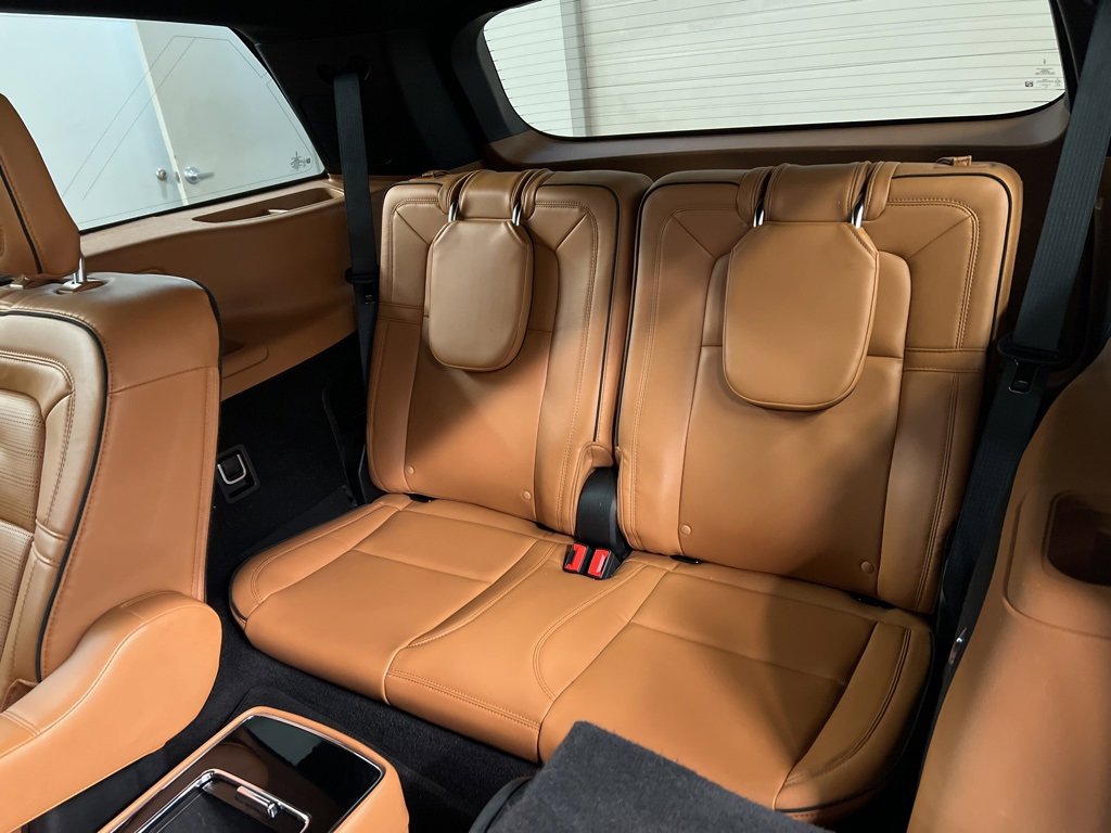 Certified 2020 Lincoln Aviator Black Label w/ Dynamic Handling Package image 32