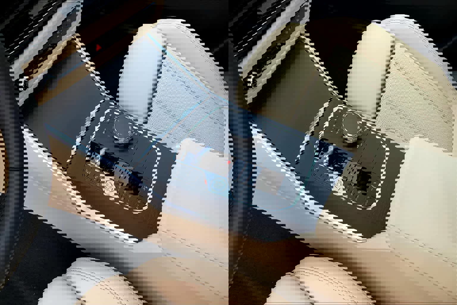 Used 2025 BMW 330i Sedan w/ Convenience Package image 8