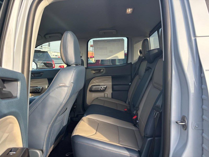 New 2025 Ford Maverick Lariat image 12