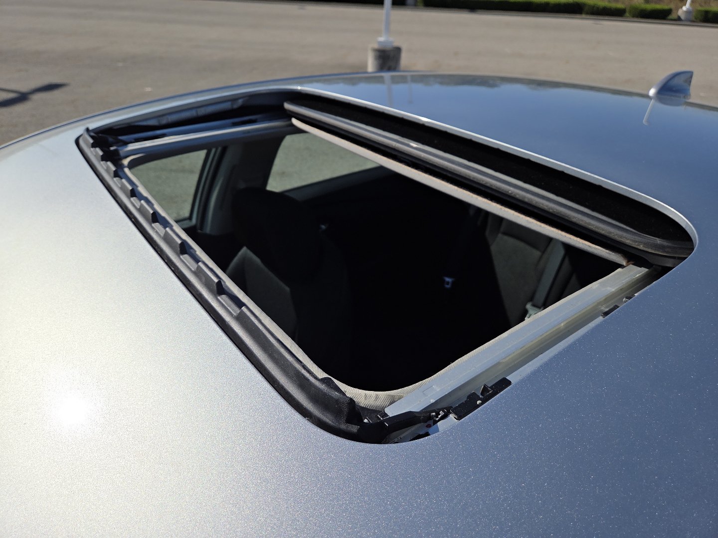 Used 2024 Honda Accord EX image 3