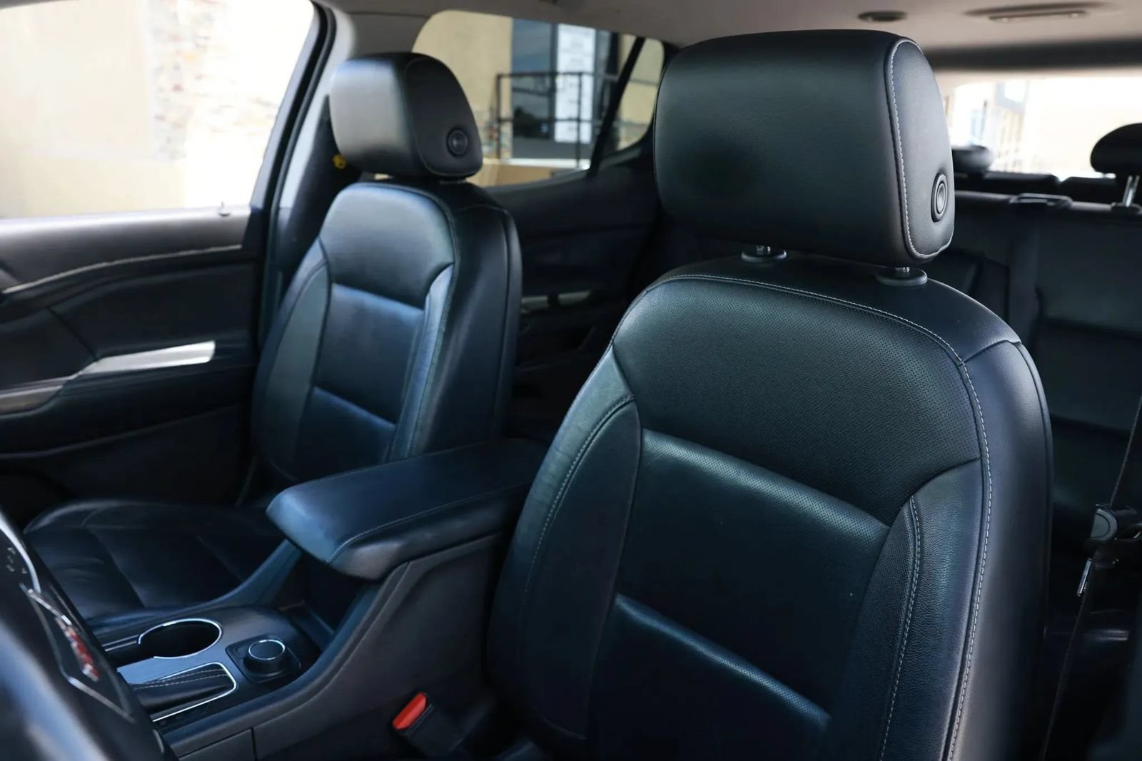 Used 2019 GMC Acadia SLT FWD image 15
