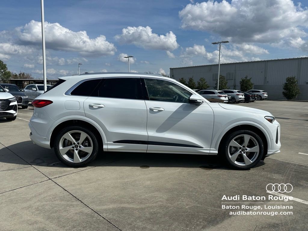 New 2025 Audi Q5 Prestige image 2