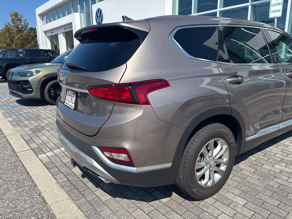 Used 2019 Hyundai Santa Fe SEL FWD image 6
