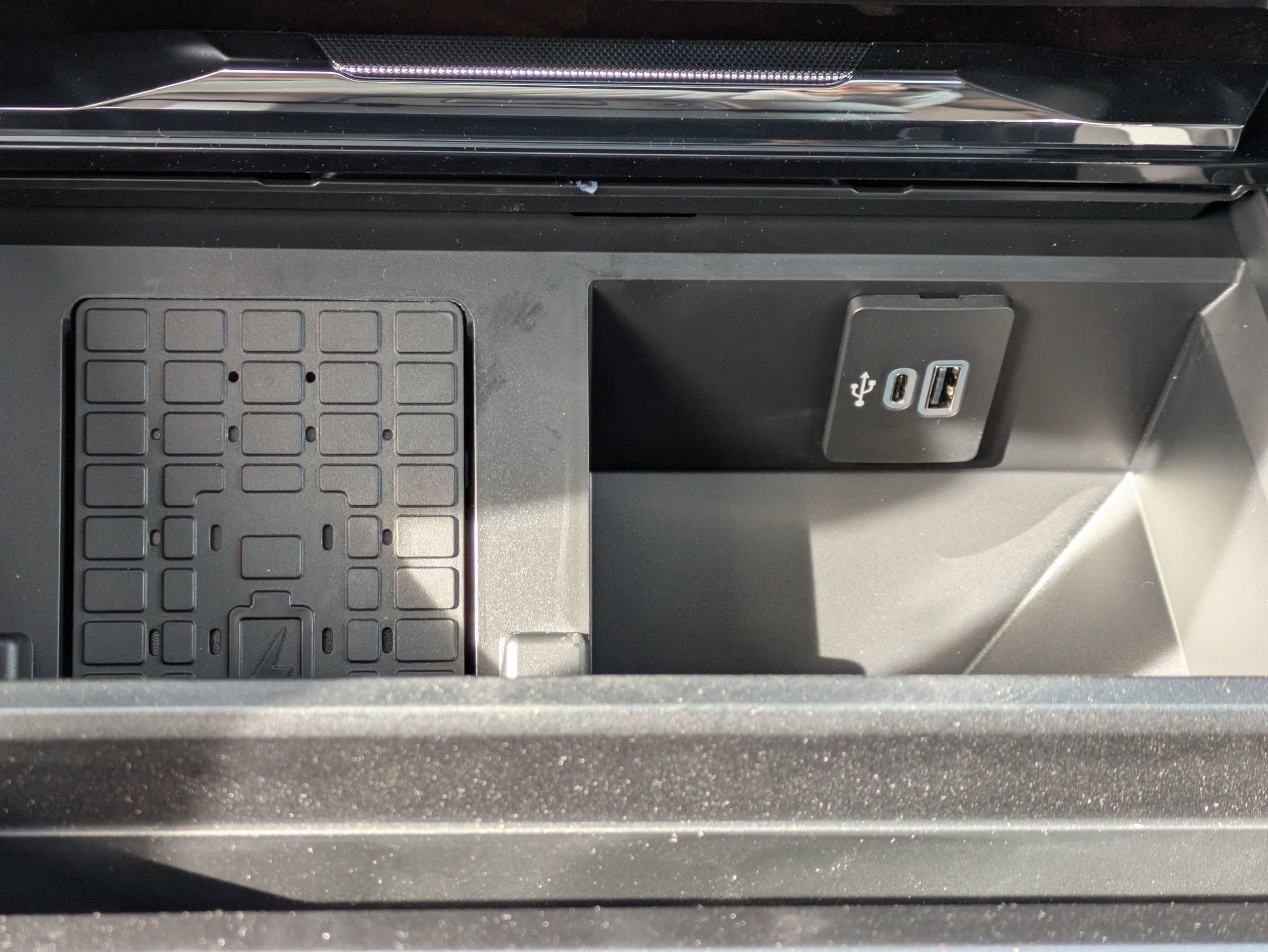 New 2026 Ford F250 King Ranch w/ Chrome Package image 29