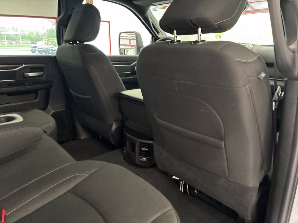 Certified 2026 RAM 2500 Big Horn AWD/4WD image 39