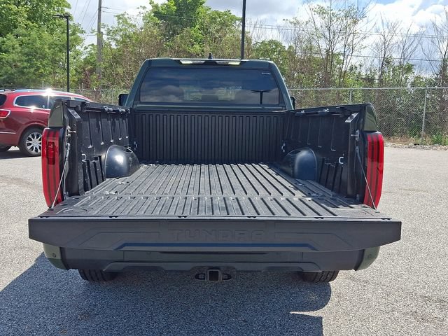 Used 2022 Toyota Tundra SR5 w/ SR5 Convenience Package AWD/4WD image 30