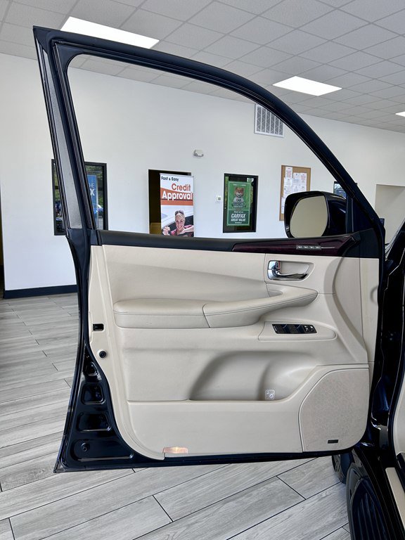Used 2009 Lexus LX 570 4WD image 15