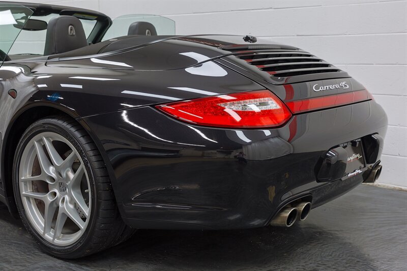 Used 2011 Porsche 911 Carrera 4S AWD/4WD image 17