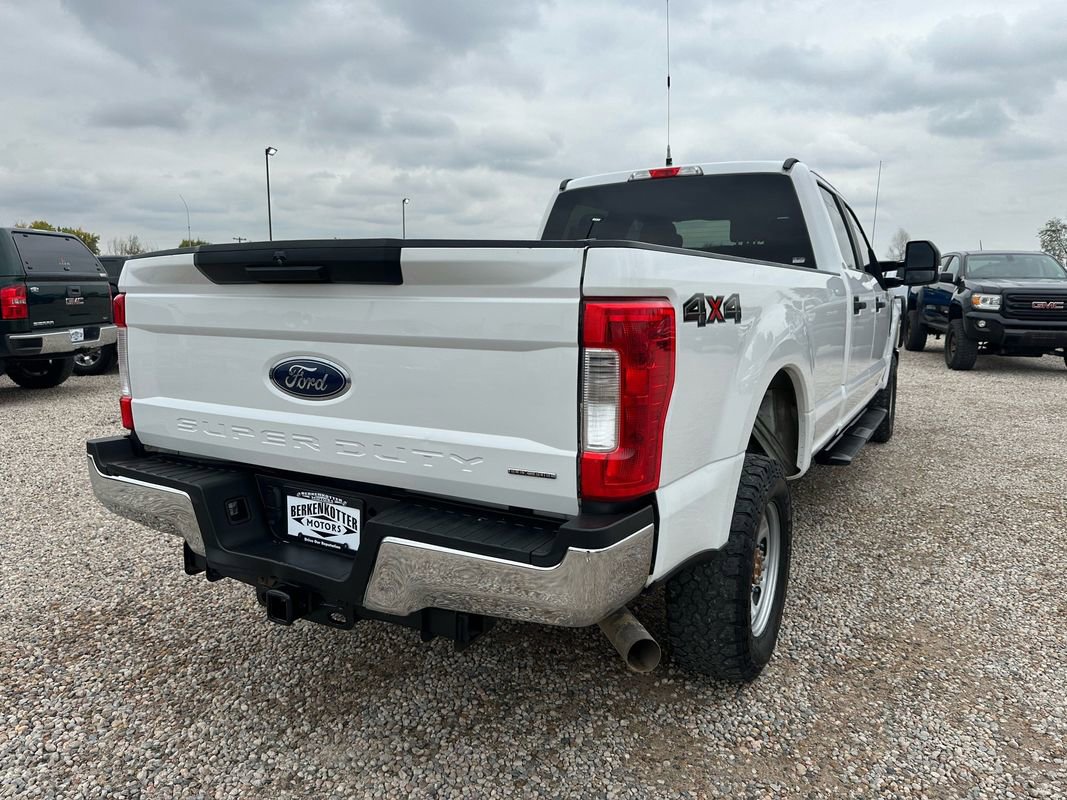 Used 2017 Ford F250 XL w/ Power Equipment Group image 8