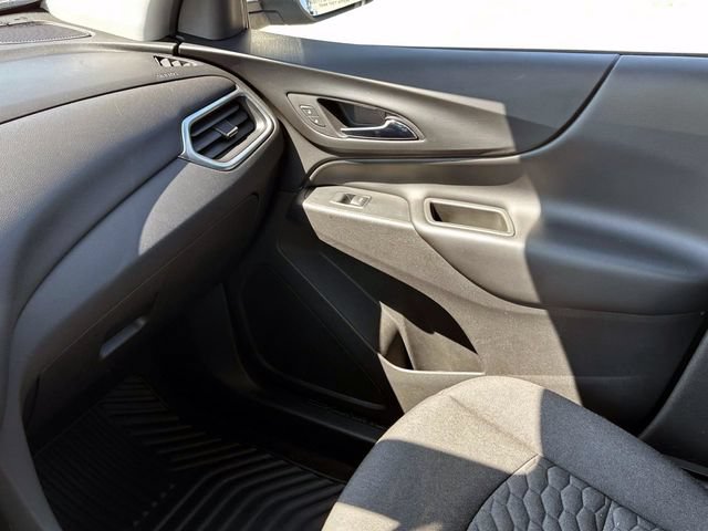 Used 2019 Chevrolet Equinox LT w/ Driver Convenience Package FWD image 29