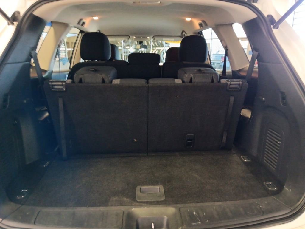 Used 2018 Nissan Pathfinder S AWD/4WD image 31
