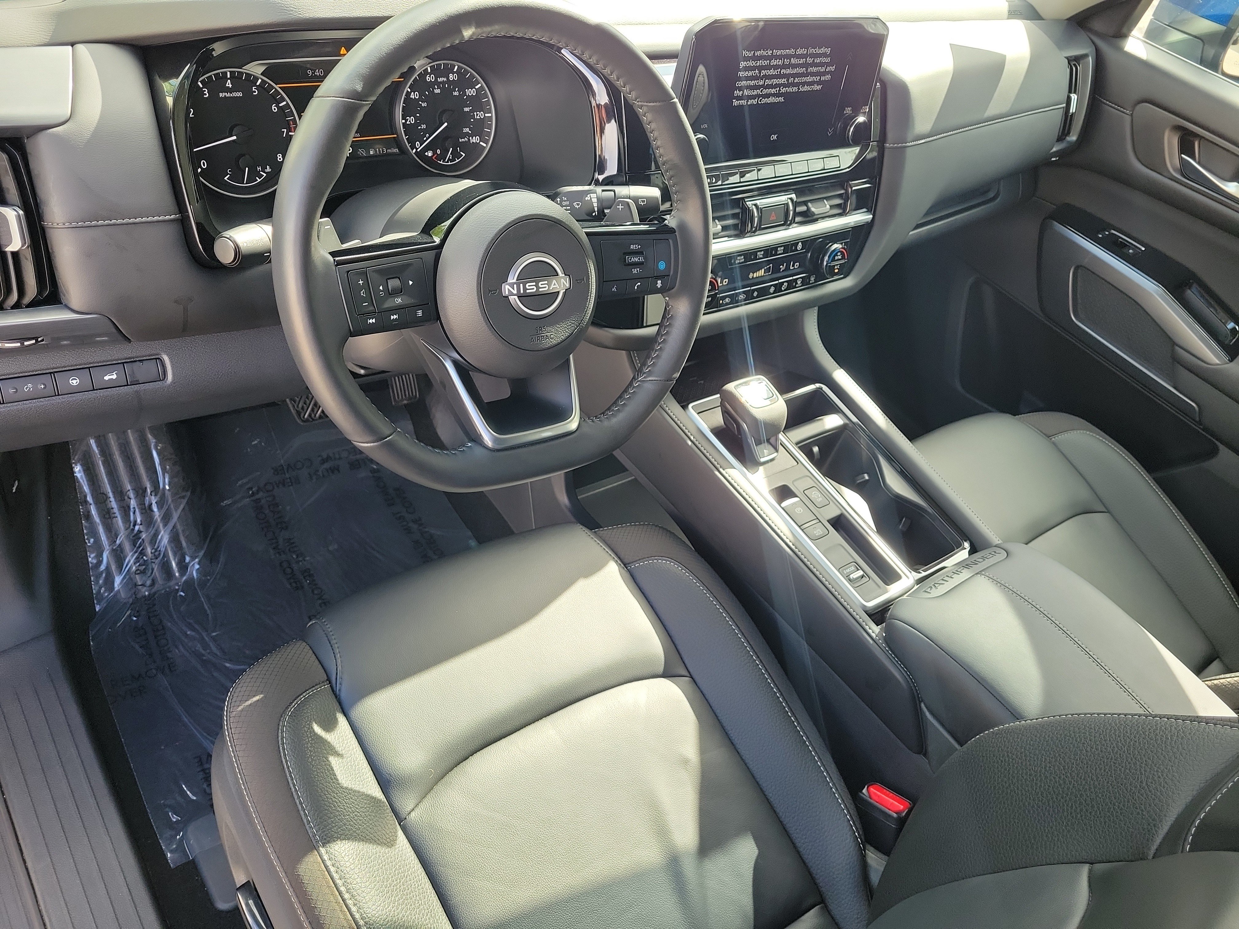 Certified 2025 Nissan Pathfinder SL FWD image 13
