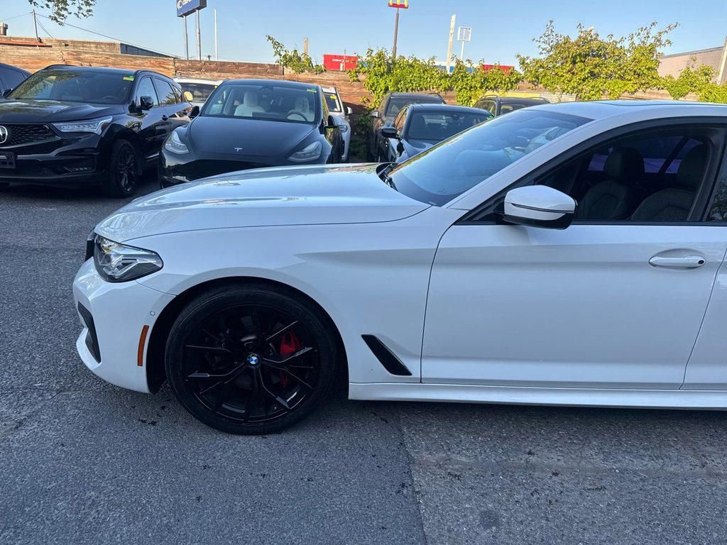 Used 2022 BMW 530i w/ M Sport Package RWD image 8
