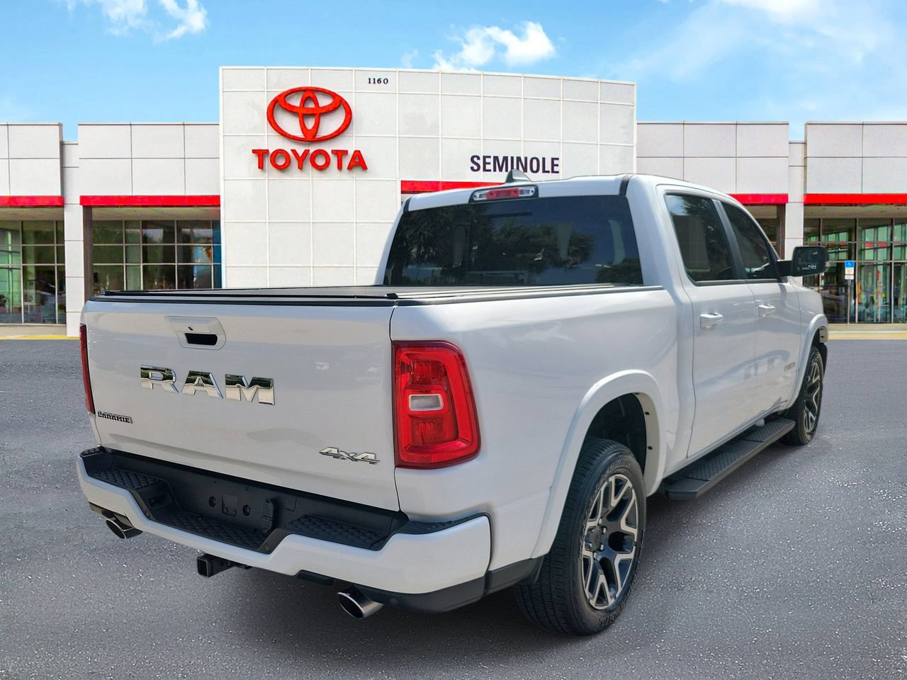 Used 2025 RAM 1500 Laramie w/ Sport Appearance Package AWD/4WD image 3