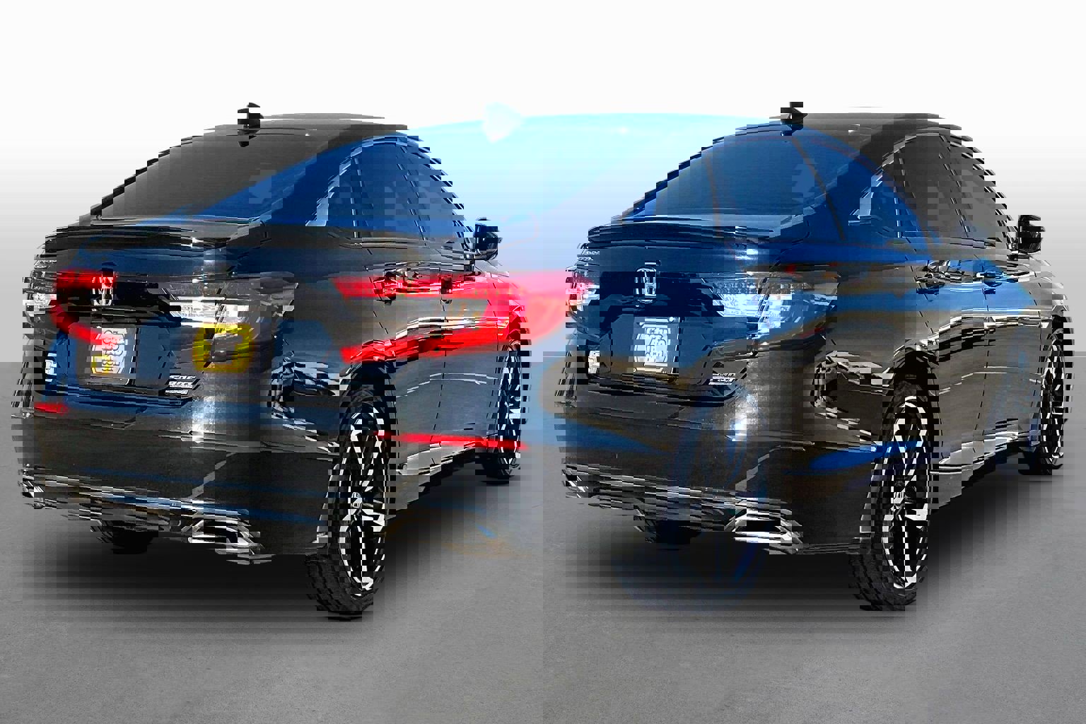 Used 2022 Honda Accord Sport Special Edition image 2