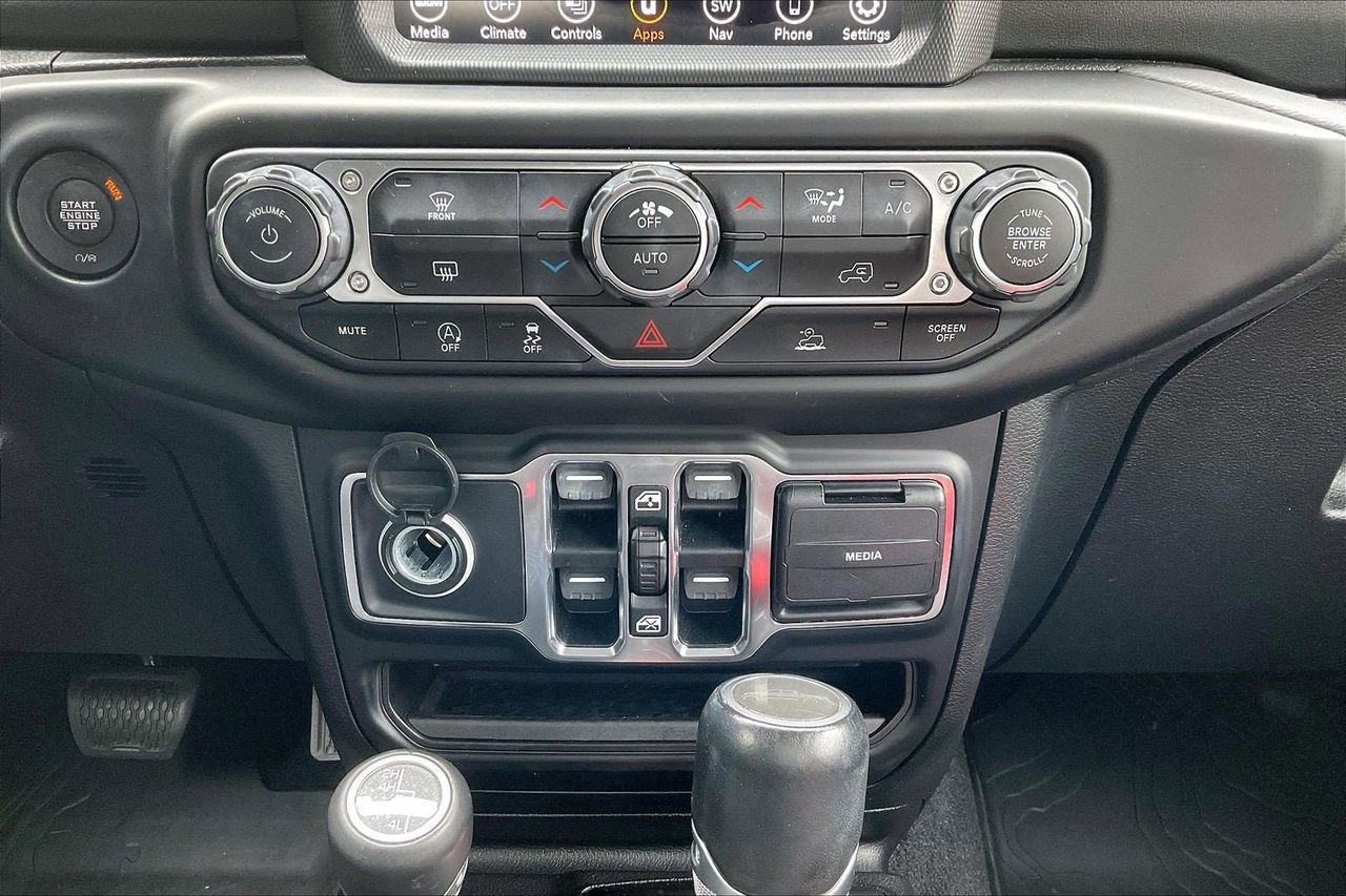 Certified 2021 Jeep Gladiator Overland AWD/4WD image 19