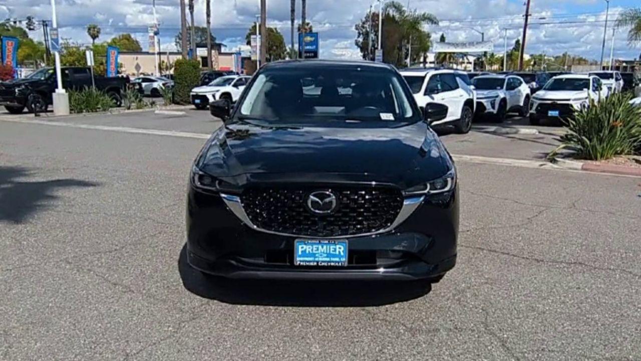 Used 2025 MAZDA CX-5 AWD 2.5 S w/ Preferred Package image 3
