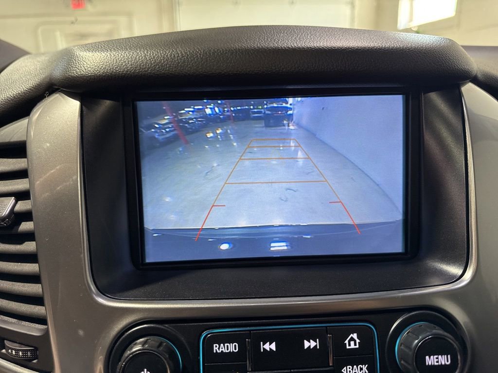 Used 2018 Chevrolet Suburban Premier AWD/4WD image 19