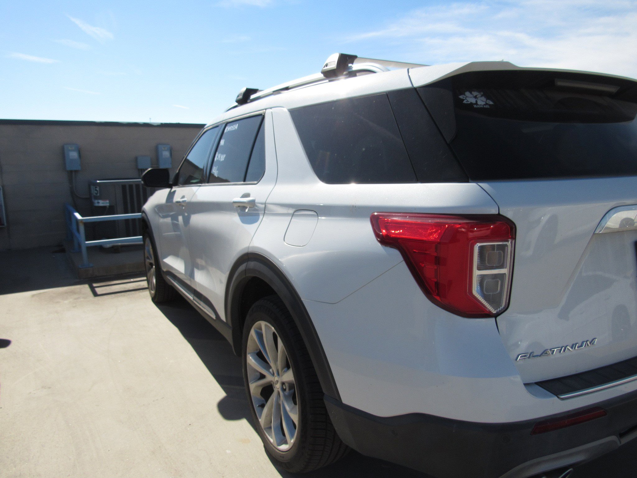 Used 2021 Ford Explorer Platinum w/ Equipment Group 601A image 4