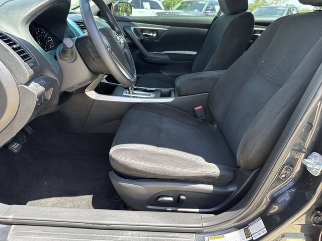 Used 2015 Nissan Altima 2.5 S w/ Sport Value Package FWD image 17
