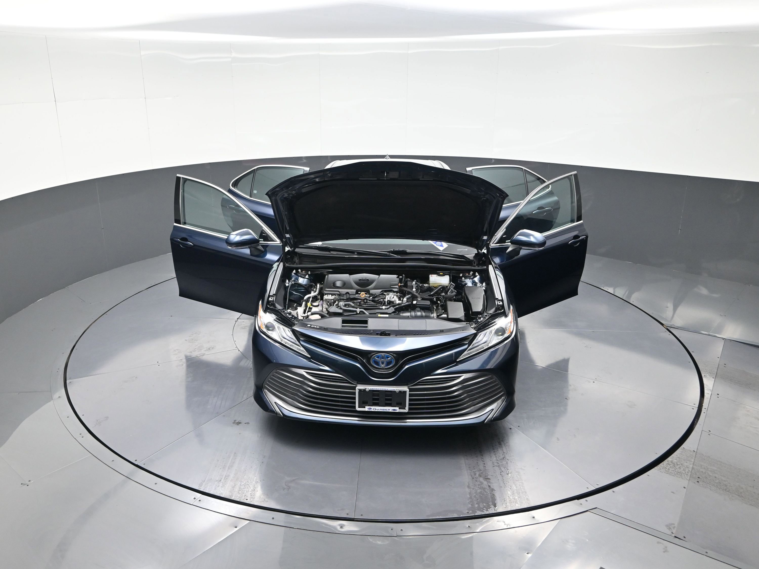 Used 2020 Toyota Camry XLE image 12