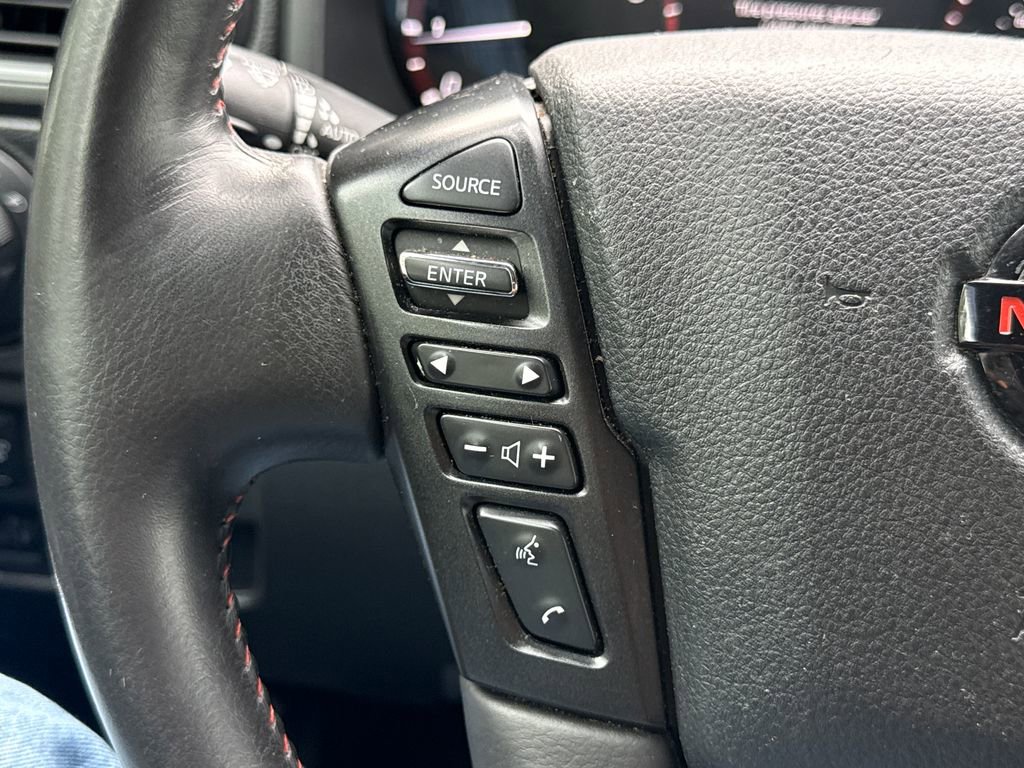 Used 2021 Nissan Titan PRO-4X w/ Pro-4x Convenience Package AWD/4WD image 28