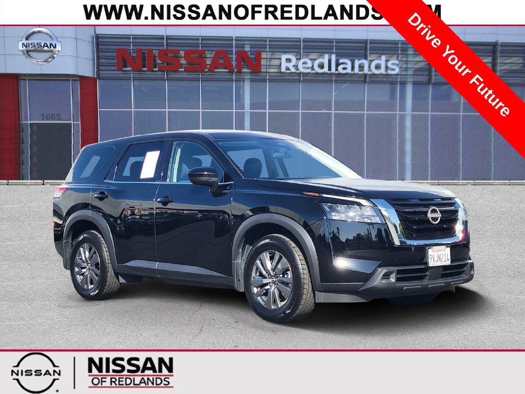 Used 2025 Nissan Pathfinder S