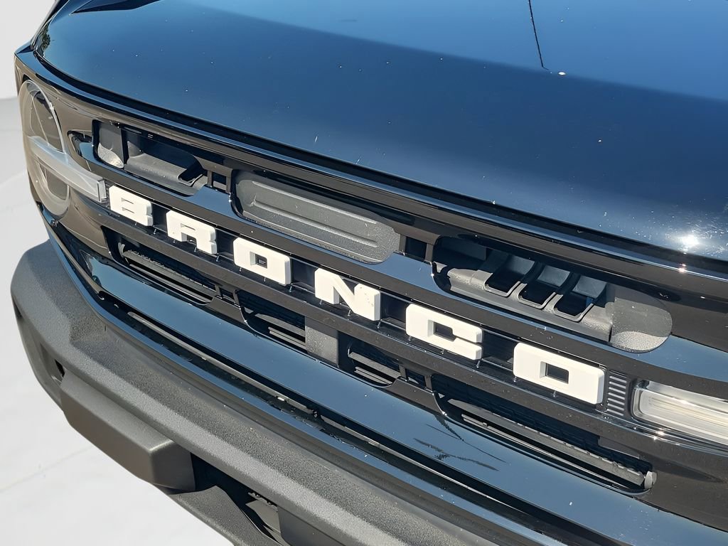 Used 2022 Ford Bronco Outer Banks image 11