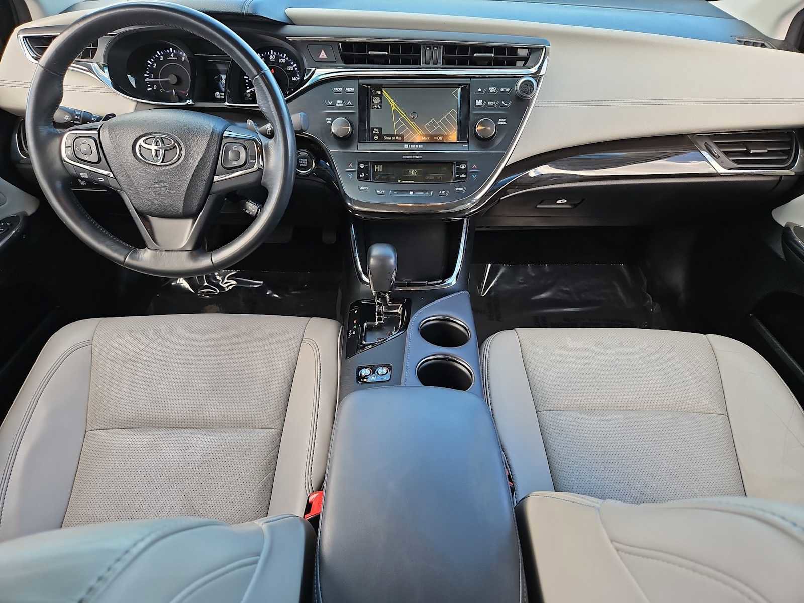 Used 2014 Toyota Avalon Limited image 16