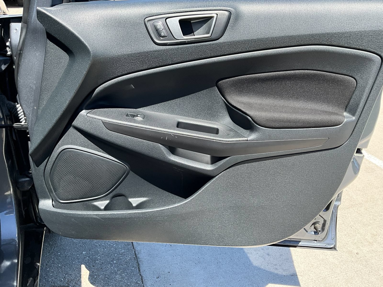 Used 2021 Ford EcoSport SE w/ Interior Protection Package FWD image 24
